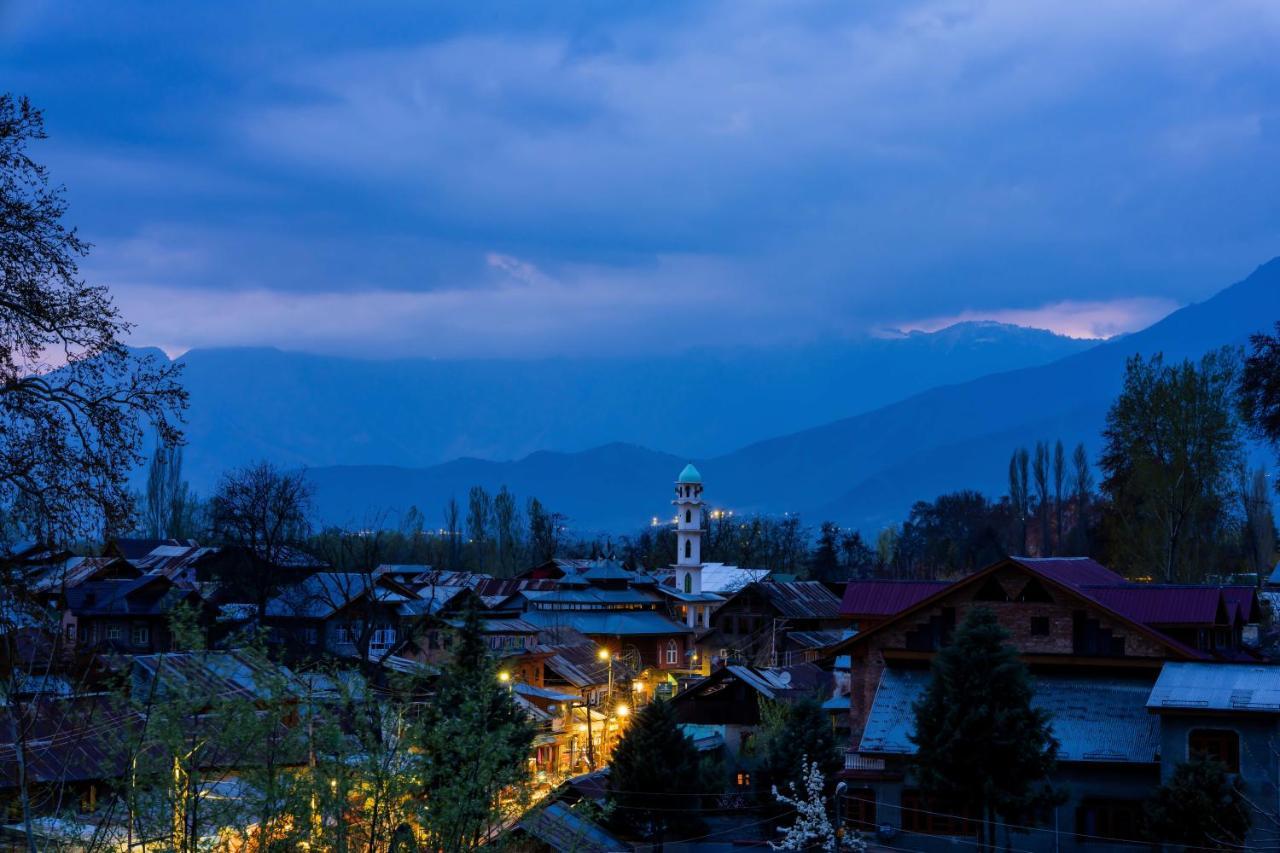 Zostel Srinagar Hostel Exterior photo